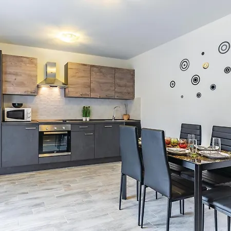 Gorgeous In With Wifi Peruški